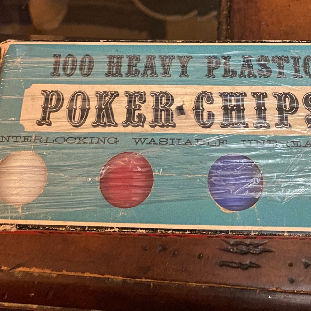 CRISLOID 100 POKER CHIPS w/HOLDER~Blue Red White